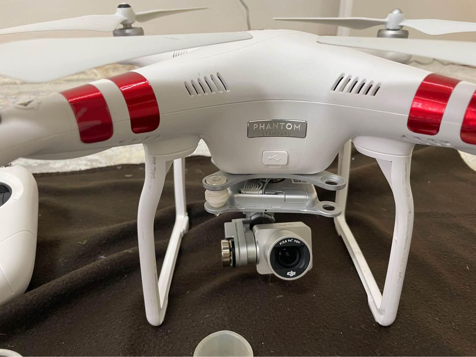 DJI Phantom 3 Standard drone with camera